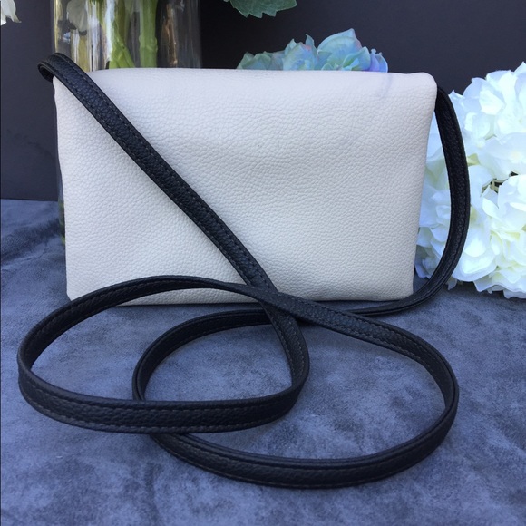 CLEARANCE‼️ Dana Buchman shoulder purse - Picture 7 of 7